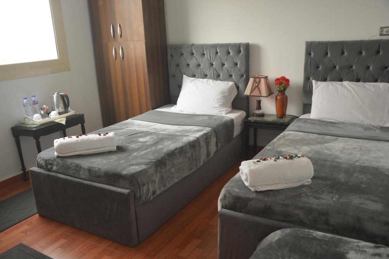 Ra Pyramids Inn Кайро Екстериор снимка