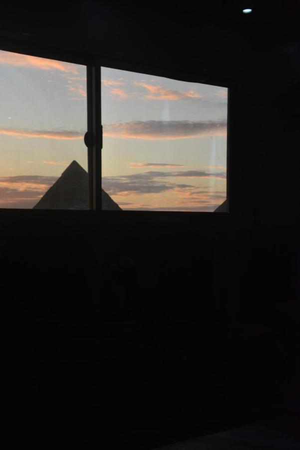 Ra Pyramids Inn Кайро Екстериор снимка